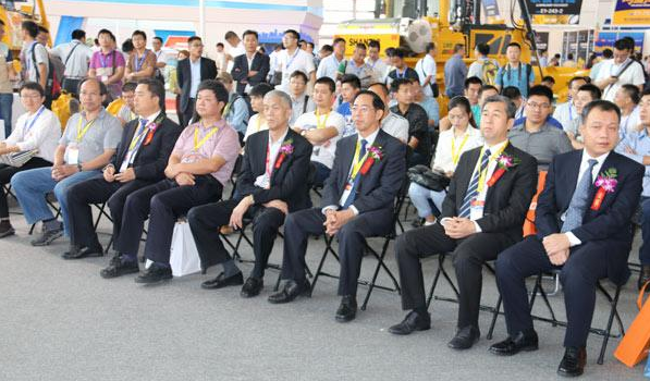 山推、混凝土、混凝土機(jī)械、混凝土機(jī)械應(yīng)用技術(shù)