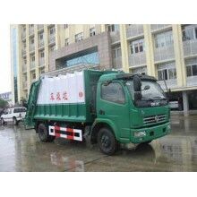 東風(fēng)小霸王掛桶式垃圾車(chē)